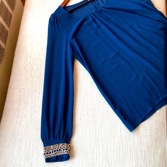 Double Zero NWT gold chain cuff chiffon top M - Picture 4 of 7